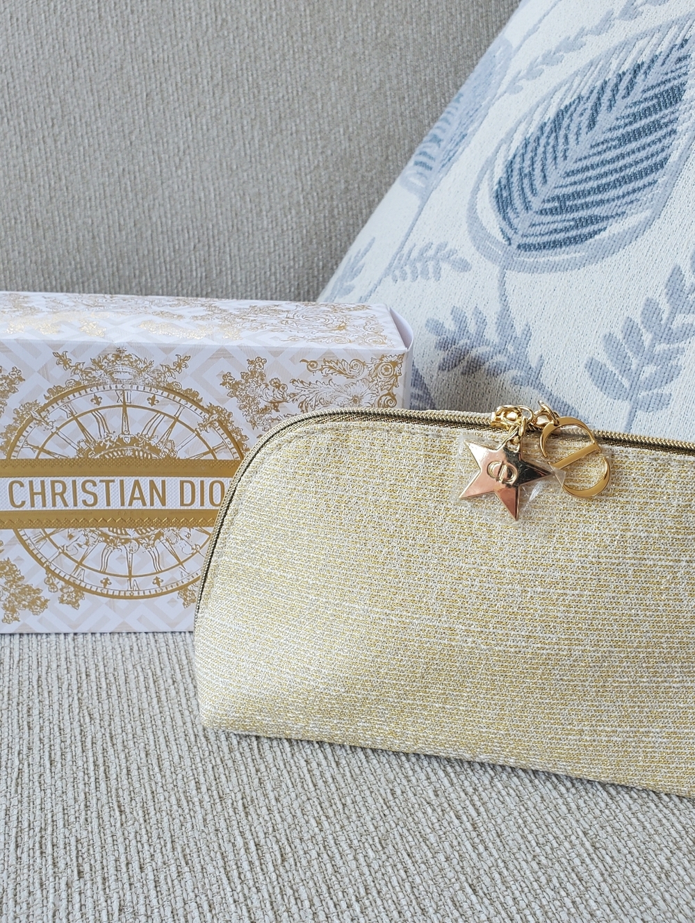 New In Box Authentic Christian Dior Gold Trousse Pouch Makeup Bag - Picture 6 of 13